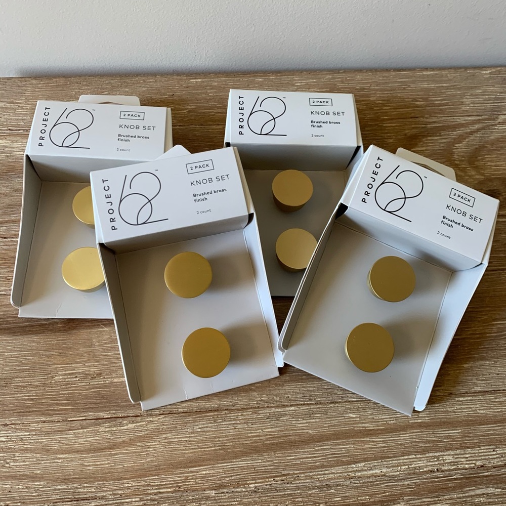 Gold knobs!